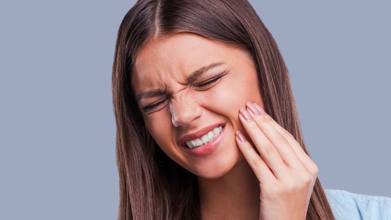 Đinh hương có hiệu quả tốt trong việc kháng khuẩn, giảm viêm giúp giảm đau răng