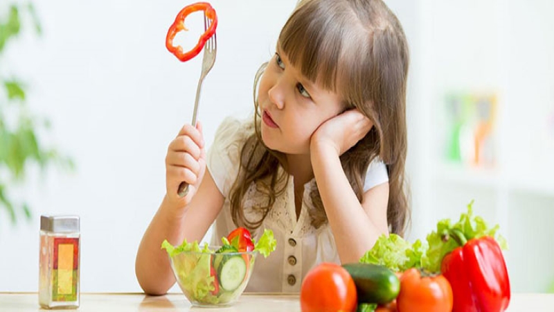 6 cách giúp các mẹ dành cho trẻ biếng ăn